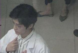 斯文医生脸红红八零杀猪婆追着哄,八零杀猪婆追逐哄笑间